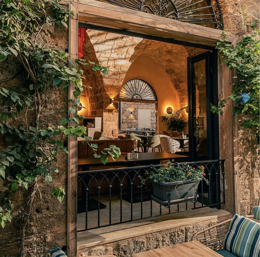 Najwa Batroun Najwa Batroun