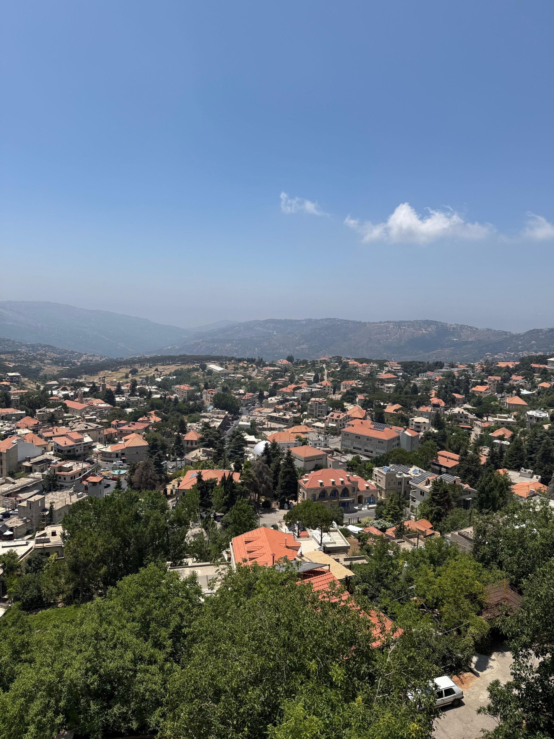 Orris Lounge in Hammana | My Lebanon Guide Orris Lounge in Hammana | My Lebanon Guide